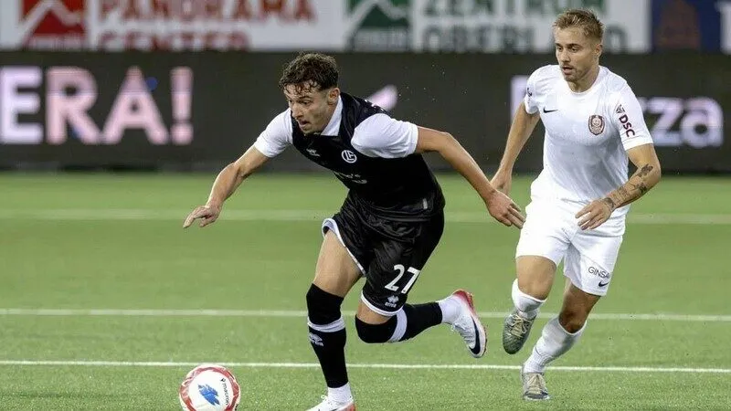 Căng thẳng bao trùm trận lượt đi giữa đại diện Romania và Thụy Sĩ