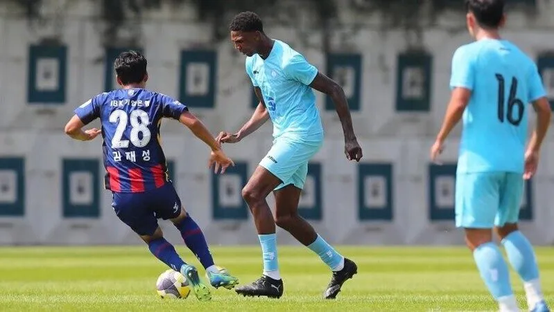 Dynamo Kyiv áp đảo hoàn toàn trong cuộc đối đầu với Hamrun Spartans